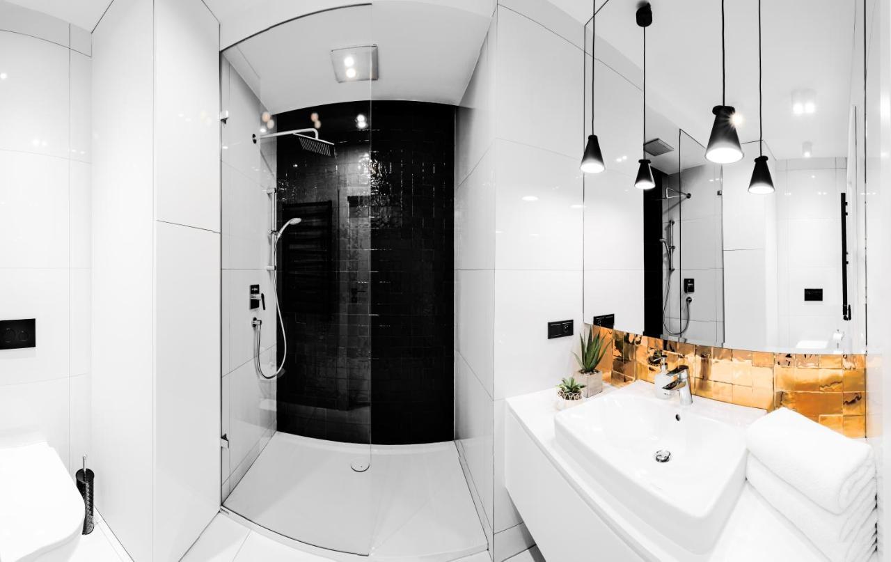 Apartamenty Homely Place Serce Poznania - Stary Rynek - Parking Apartment Poznan