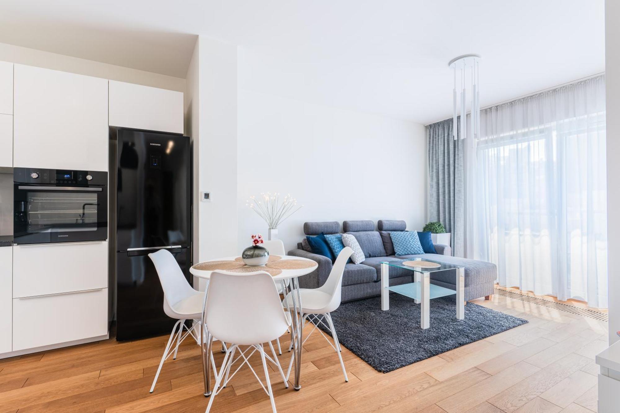 Apartment Apartamenty Homely Place Serce Poznania - Stary Rynek - Parking