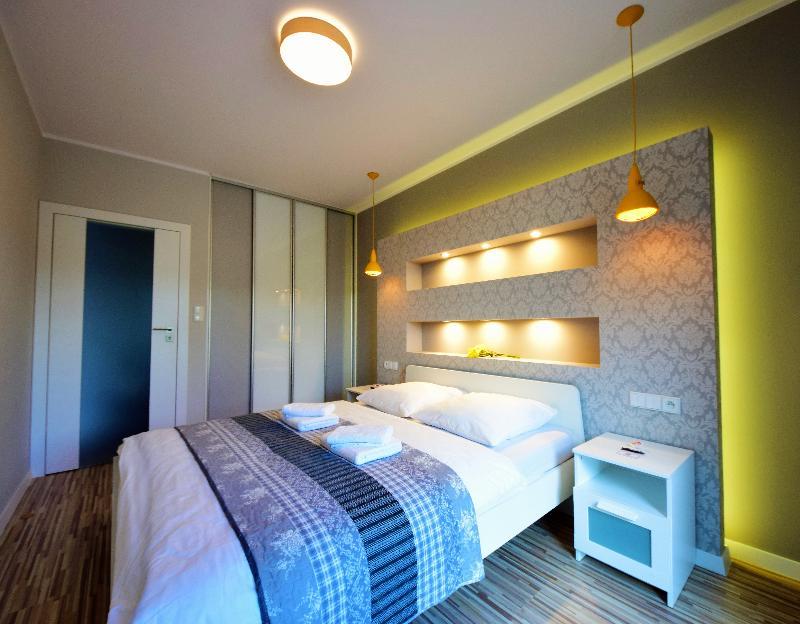 Apartamenty Homely Place Serce Poznania - Stary Rynek - Parking Apartment Poznan