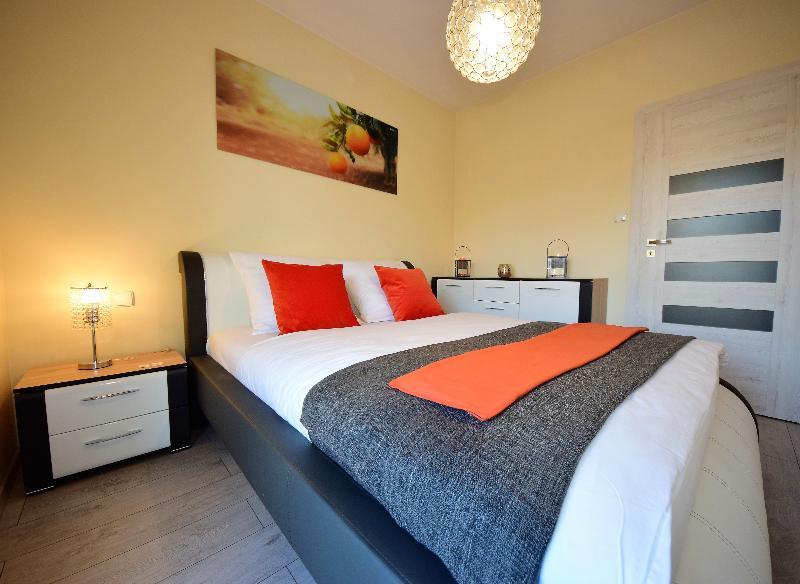Apartamenty Homely Place Serce Poznania - Stary Rynek - Parking Poznan