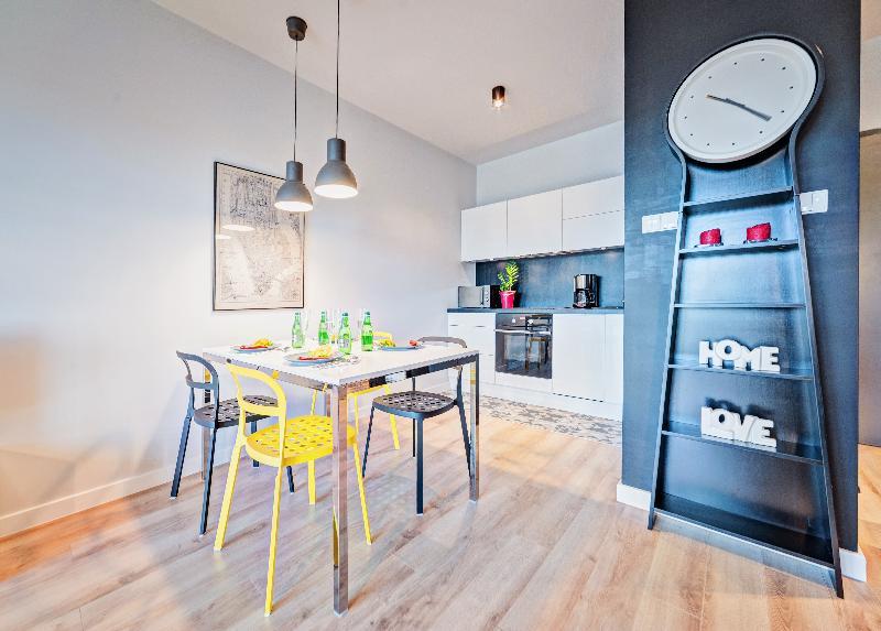 Apartamenty Homely Place Serce Poznania - Stary Rynek - Parking Poznan