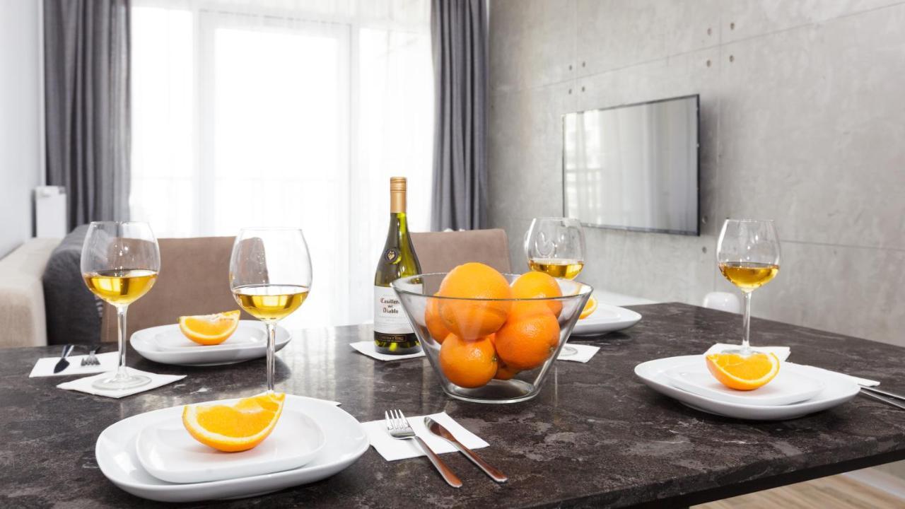 Apartamenty Homely Place Serce Poznania - Stary Rynek - Parking Apartment Poznan